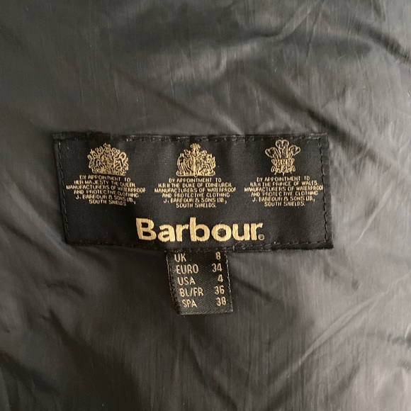 Women's Barbour Cavalry Polarquilt Jacket - Picture 6 of 7